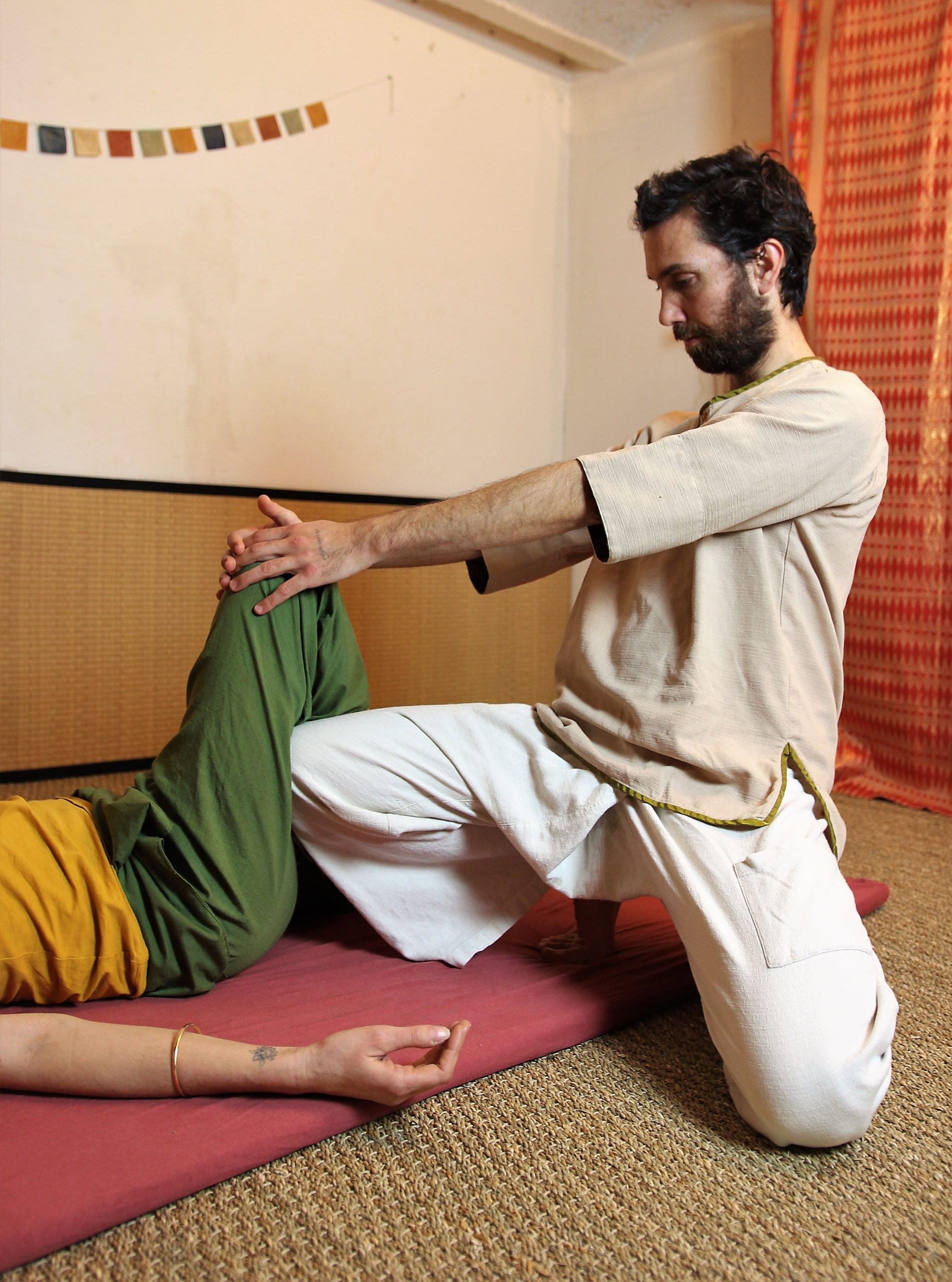 étirements massage thaï