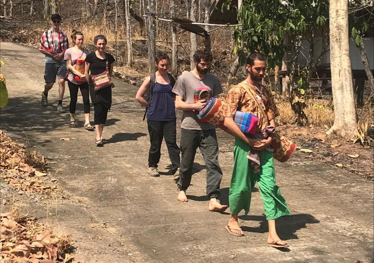 marche-meditative-thailande Formation massage thai en thailande